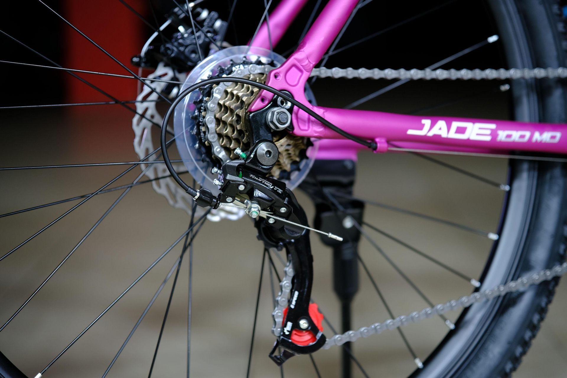 Задний переключатель Shimano Tourney TZ-500
 HOKE Jade 100 MD матовый фиолетовый-белый 15